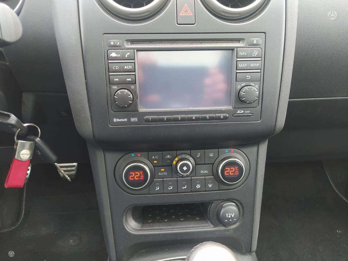Nissan Qashqai 2011 — photo 21