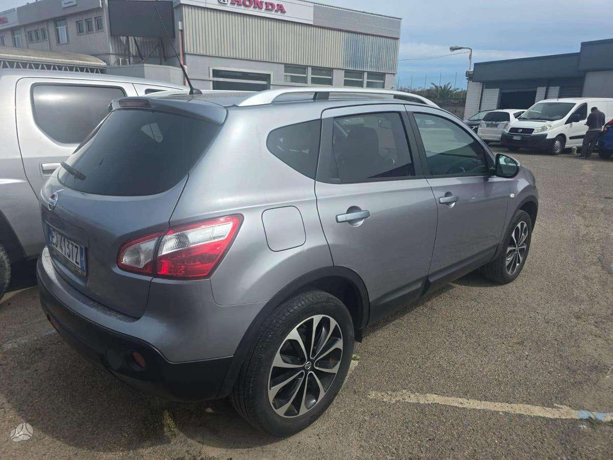Nissan Qashqai 2011 — photo 35