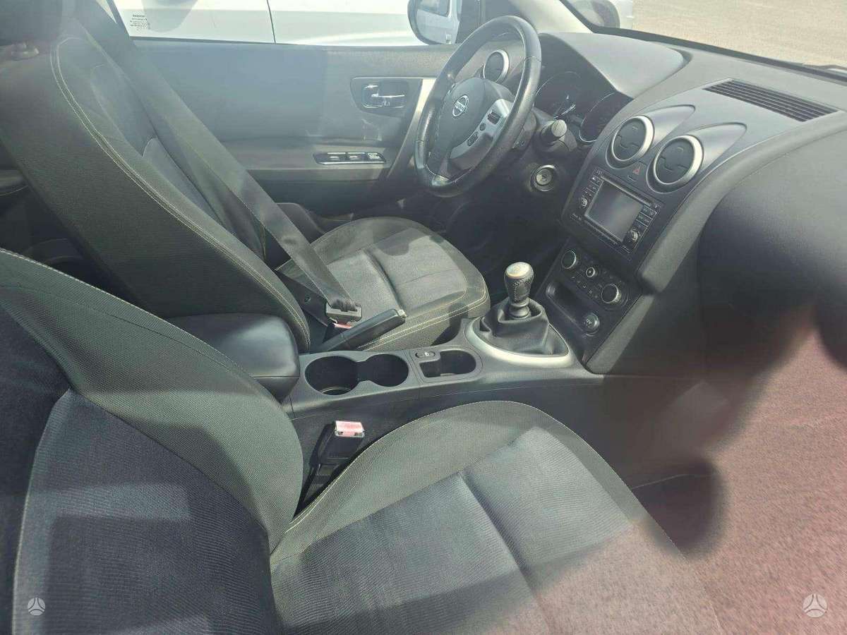 Nissan Qashqai 2011 — photo 36