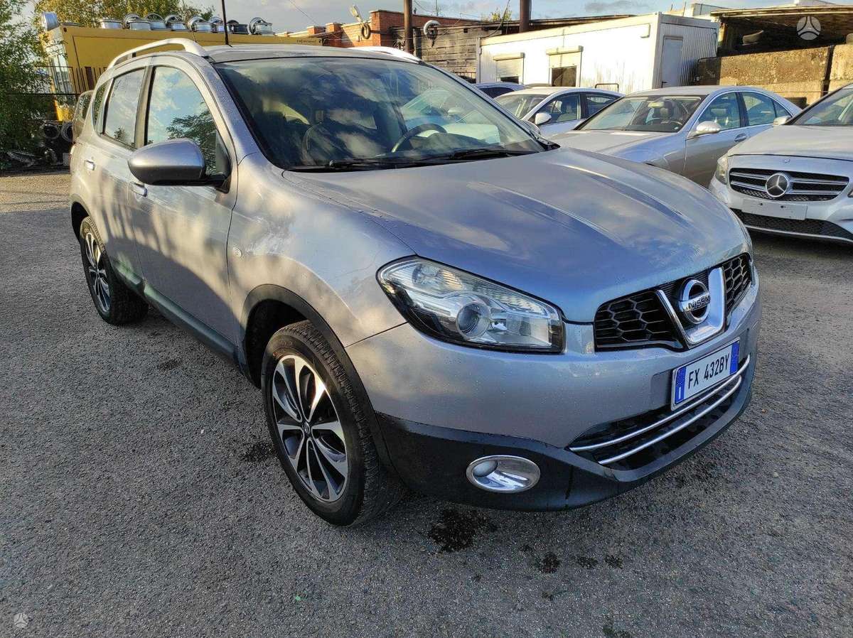 Nissan Qashqai 2011 — photo 6