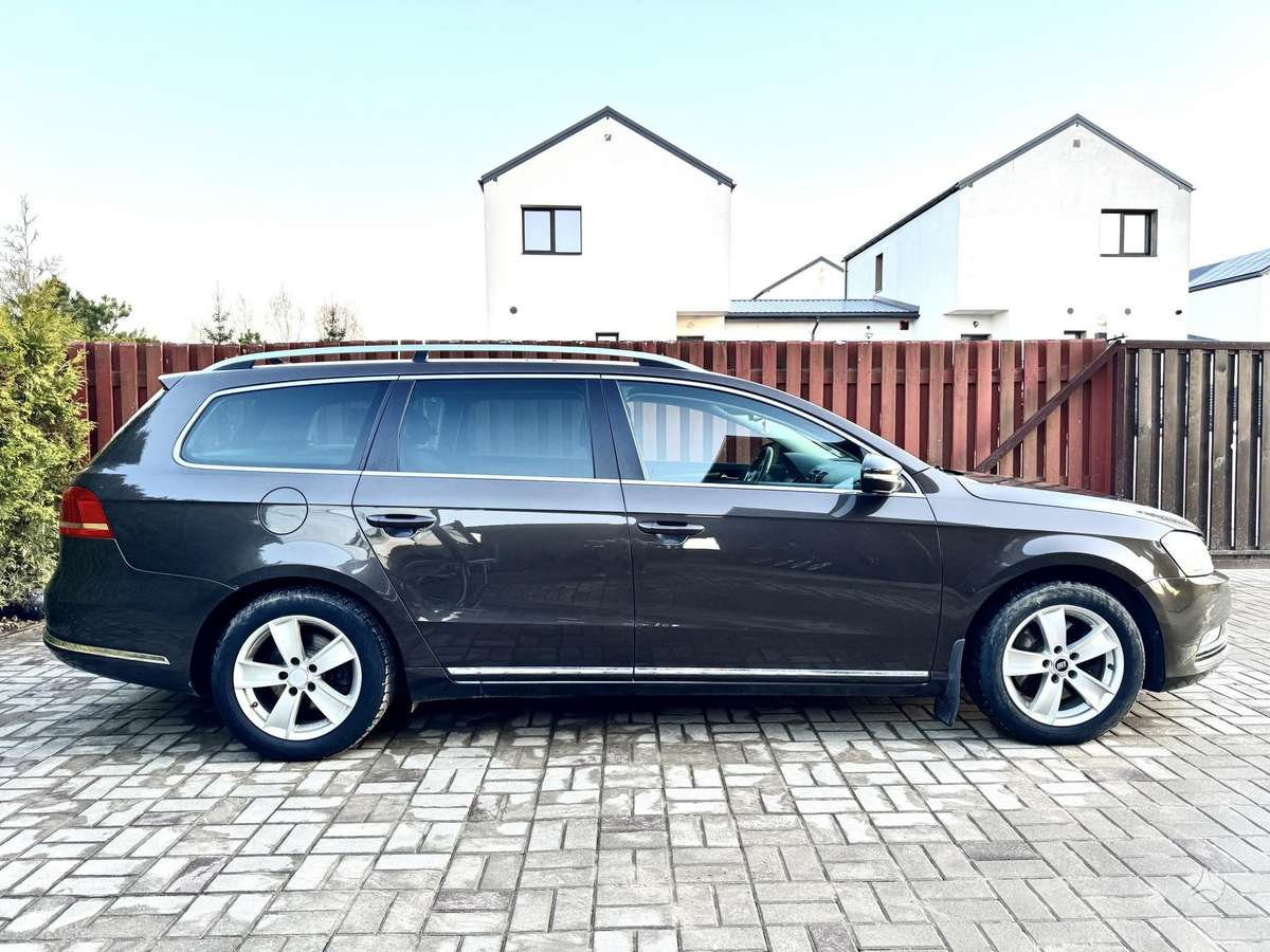 Volkswagen Passat 2013 — салон
