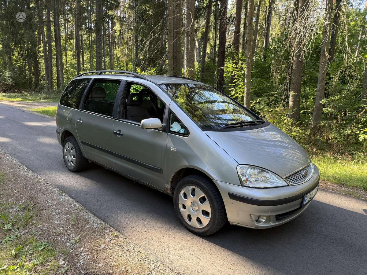 Ford Galaxy 2005 — interior