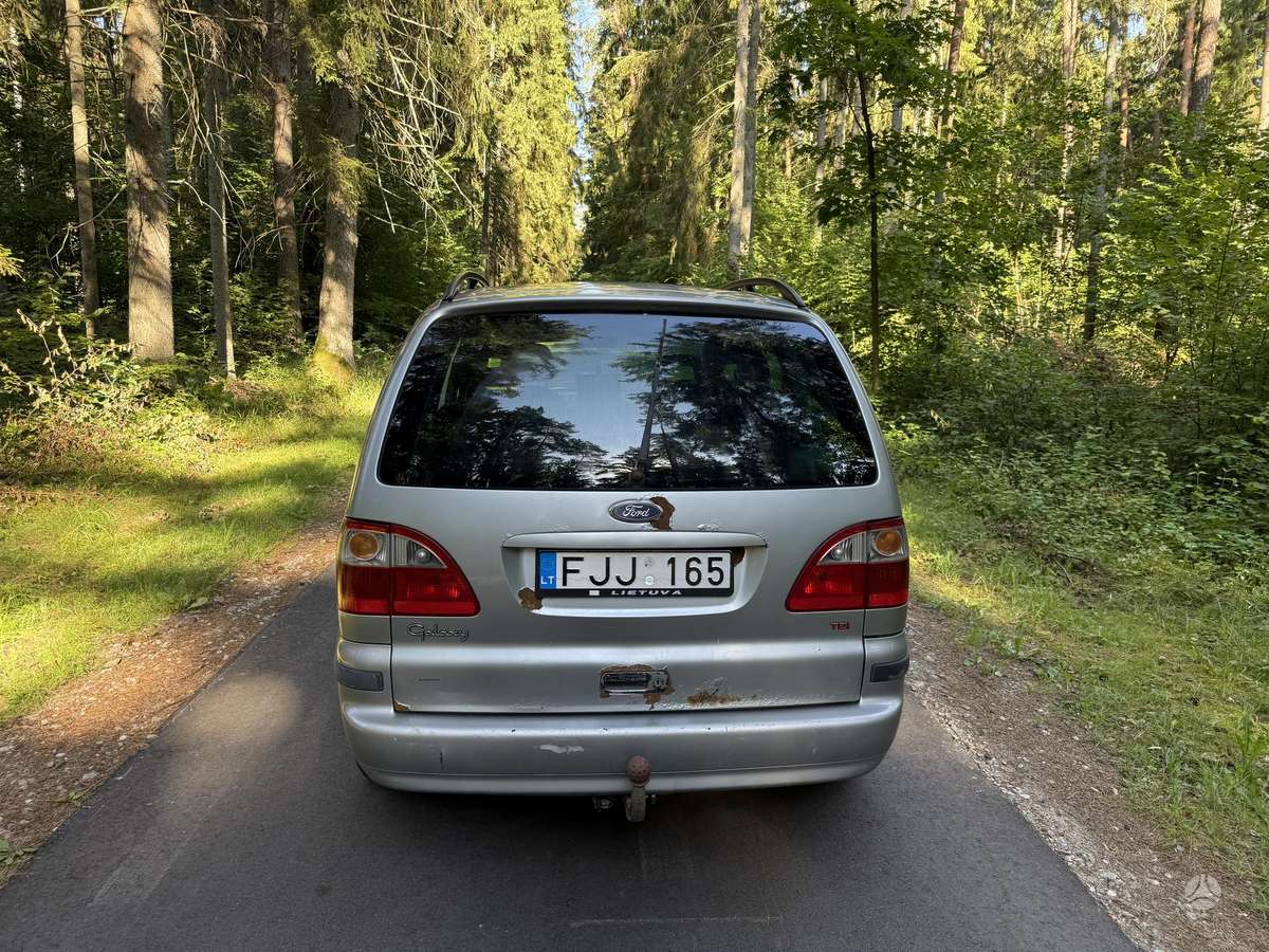 Ford Galaxy 2005 — photo 5
