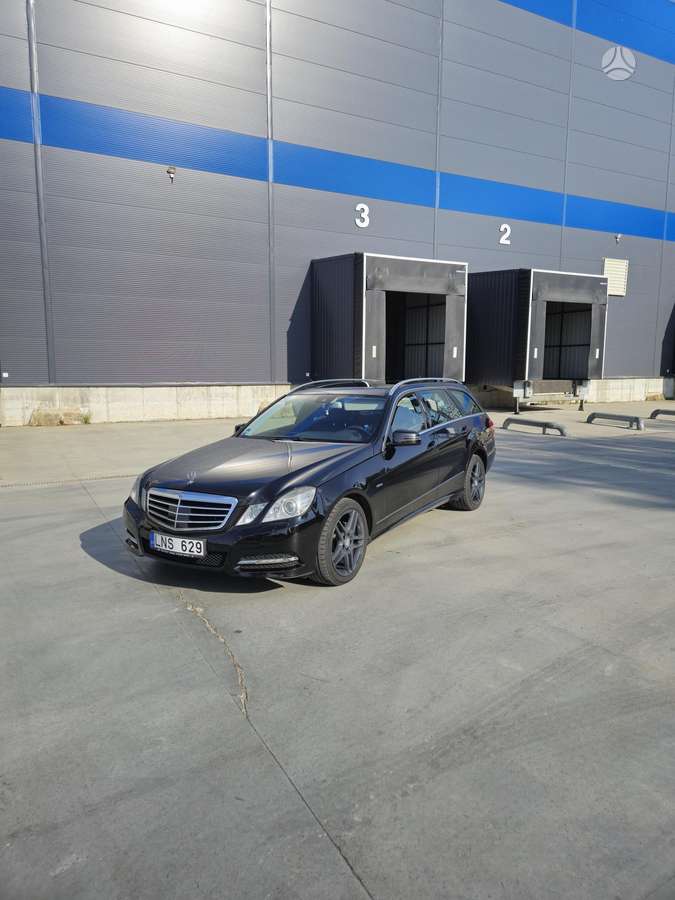 Mercedes-Benz E220 2010 — photo 6