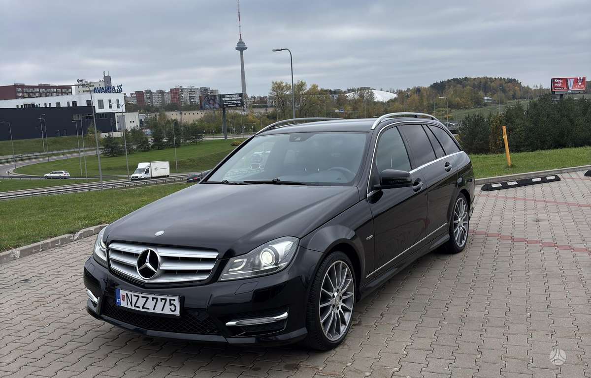 Mercedes-Benz C220, 2012