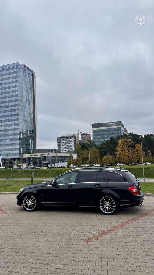 Mercedes-Benz C220 2012 — photo 10