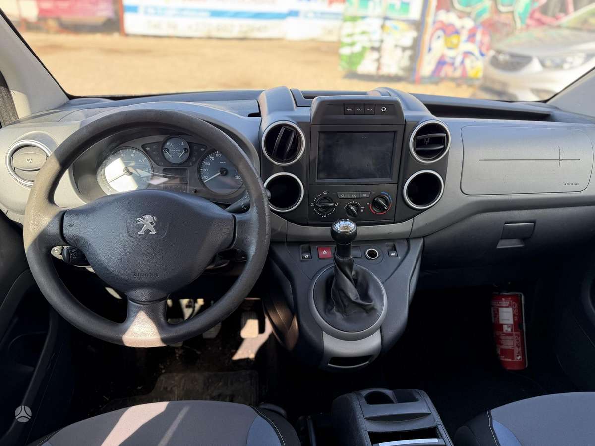 Peugeot Partner 2015 — photo 7