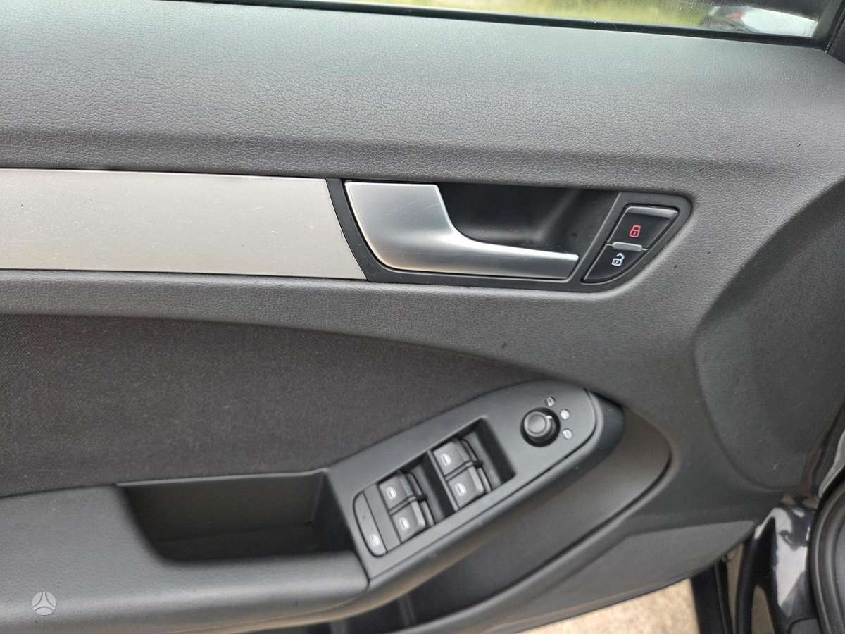 Audi A4 2008 — photo 10