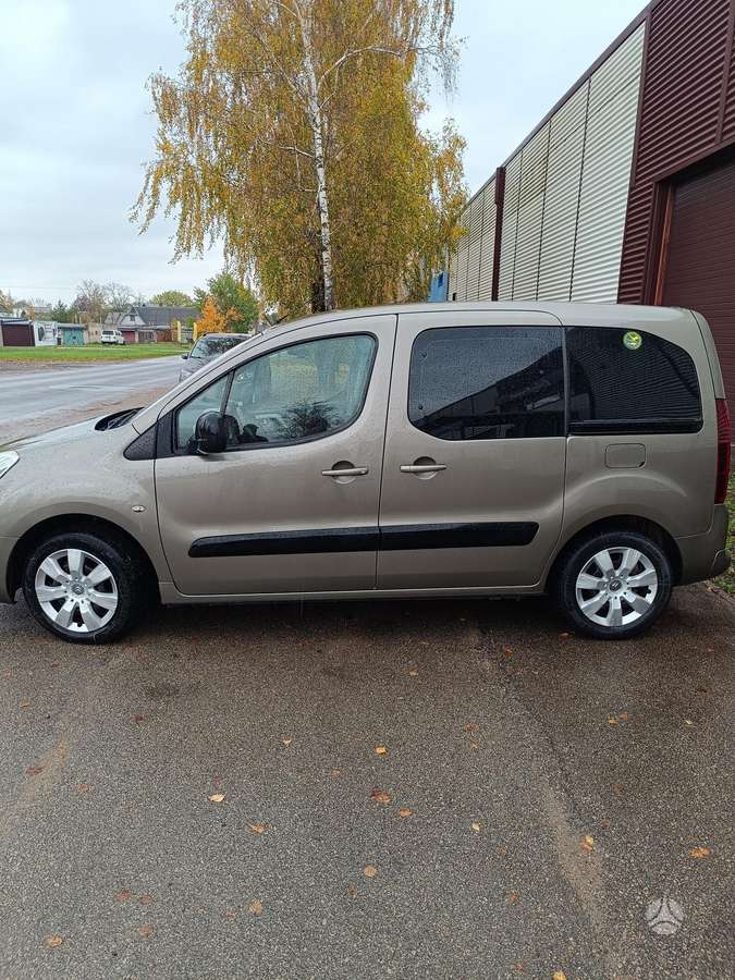 Citroen Berlingo 2014 — двигун 1560 cm³, 92 HP (68kW)