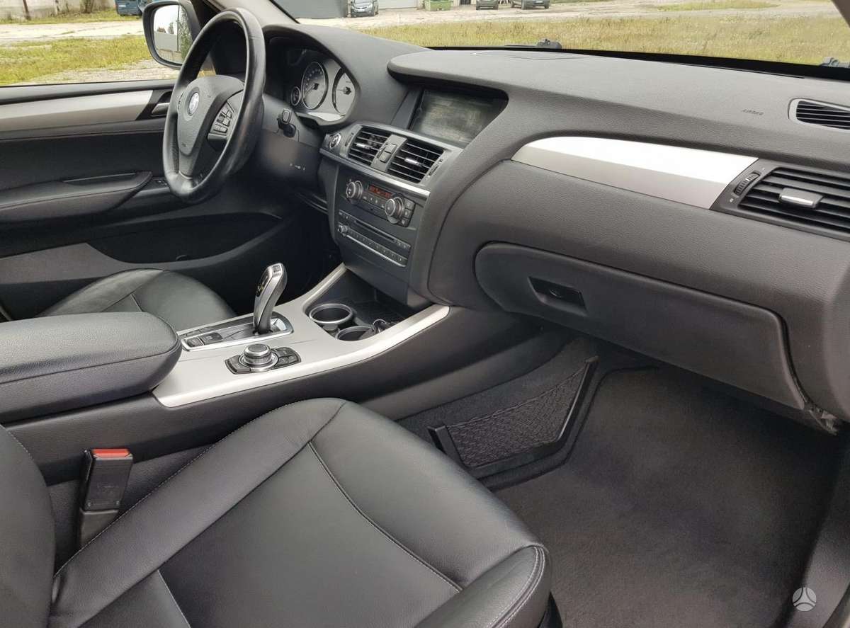 BMW X3 2011 — photo 6