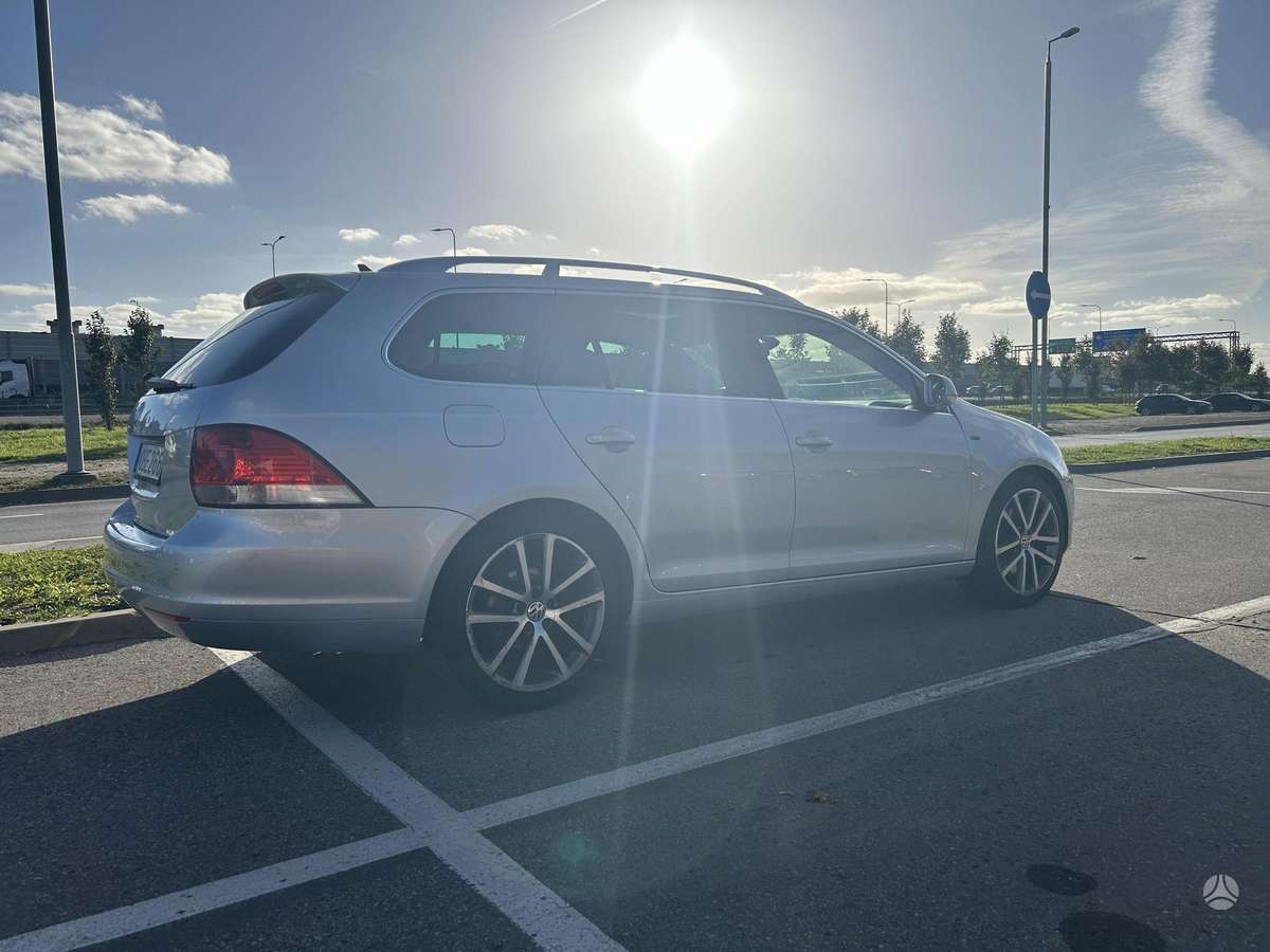 Volkswagen Golf 2010 — photo 6