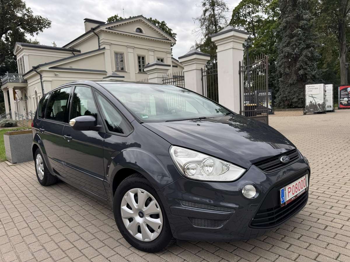 Ford S-MAX 2013 — photo 12
