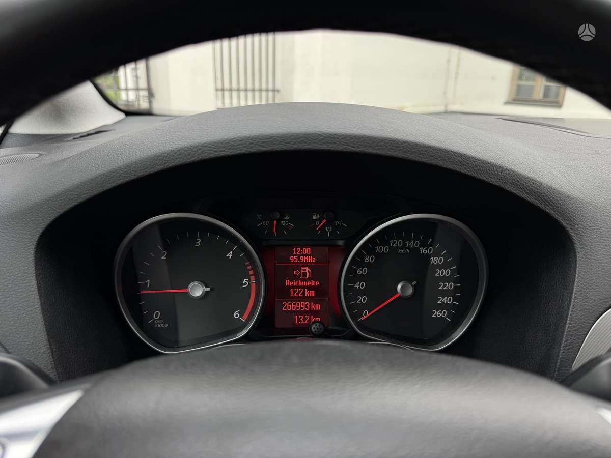 Ford S-MAX 2013 — photo 8