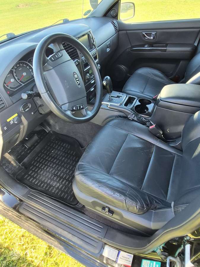 Kia Sorento 2008 — photo 11