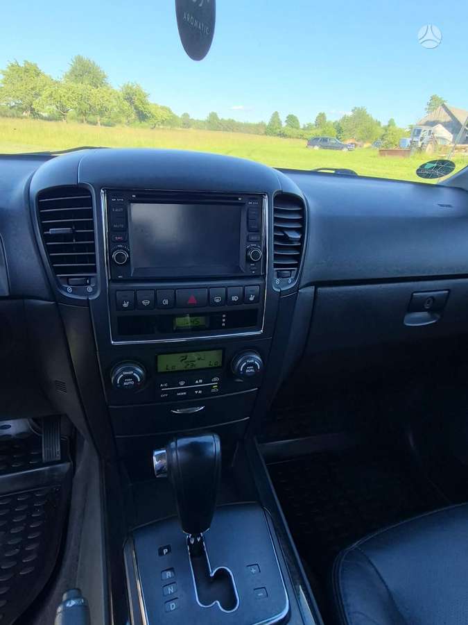 Kia Sorento 2008 — photo 8
