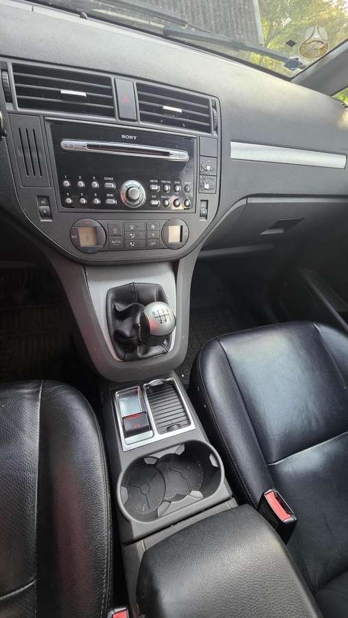 Ford C-MAX 2004 — photo 8