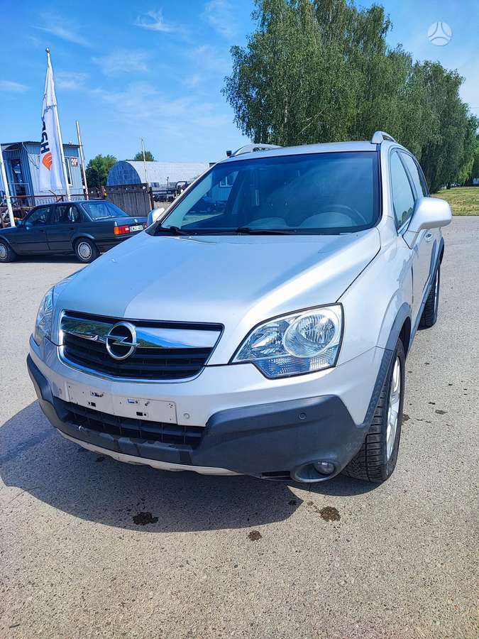Opel Antara 2010 — rear view