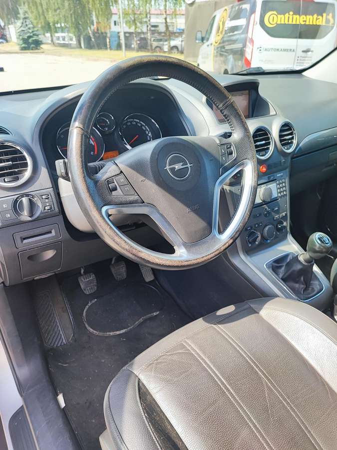Opel Antara 2010 — photo 8