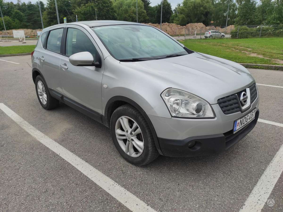 Nissan Qashqai 2007 — rear view