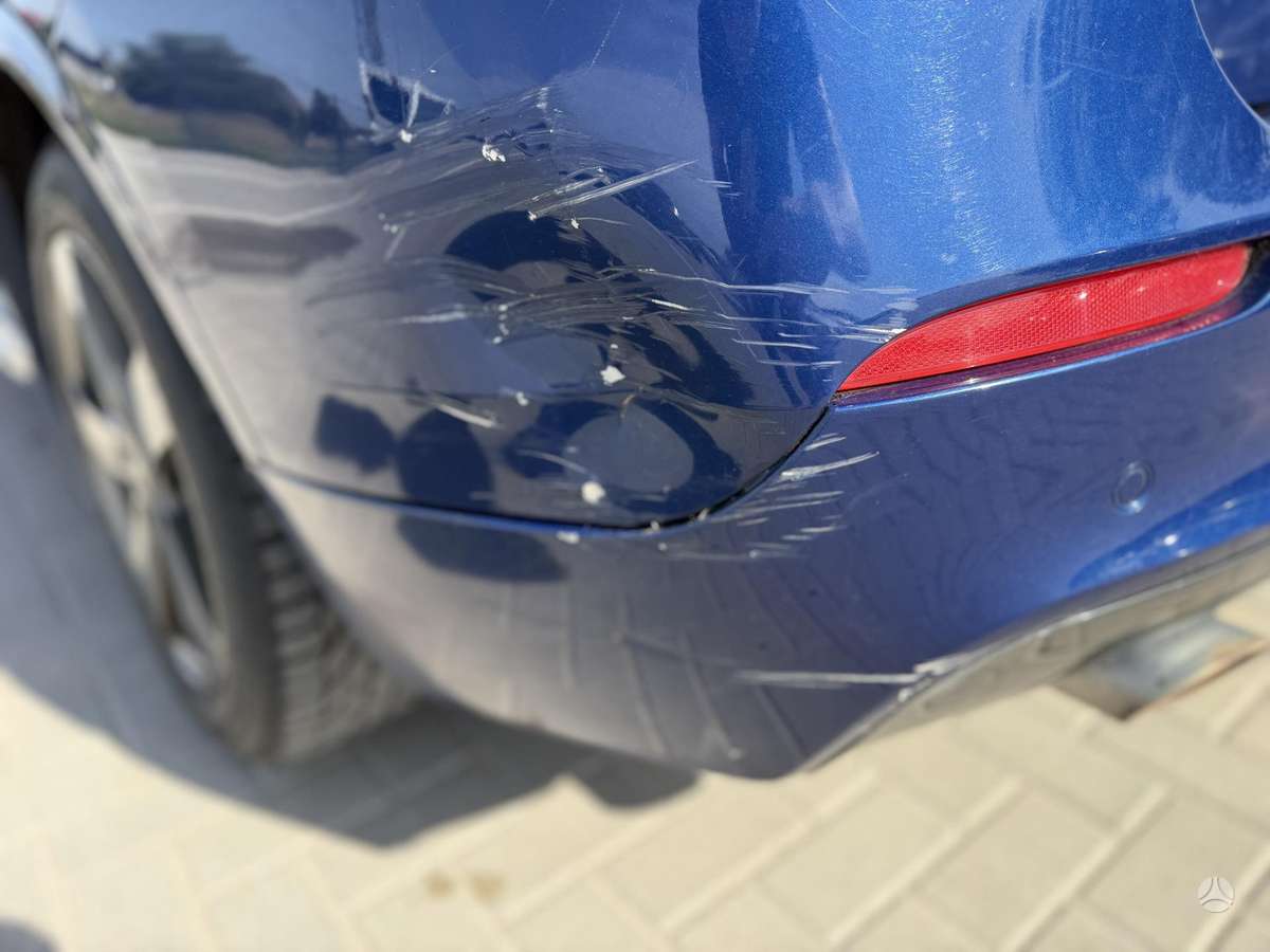 BMW X1 2011 — photo 12