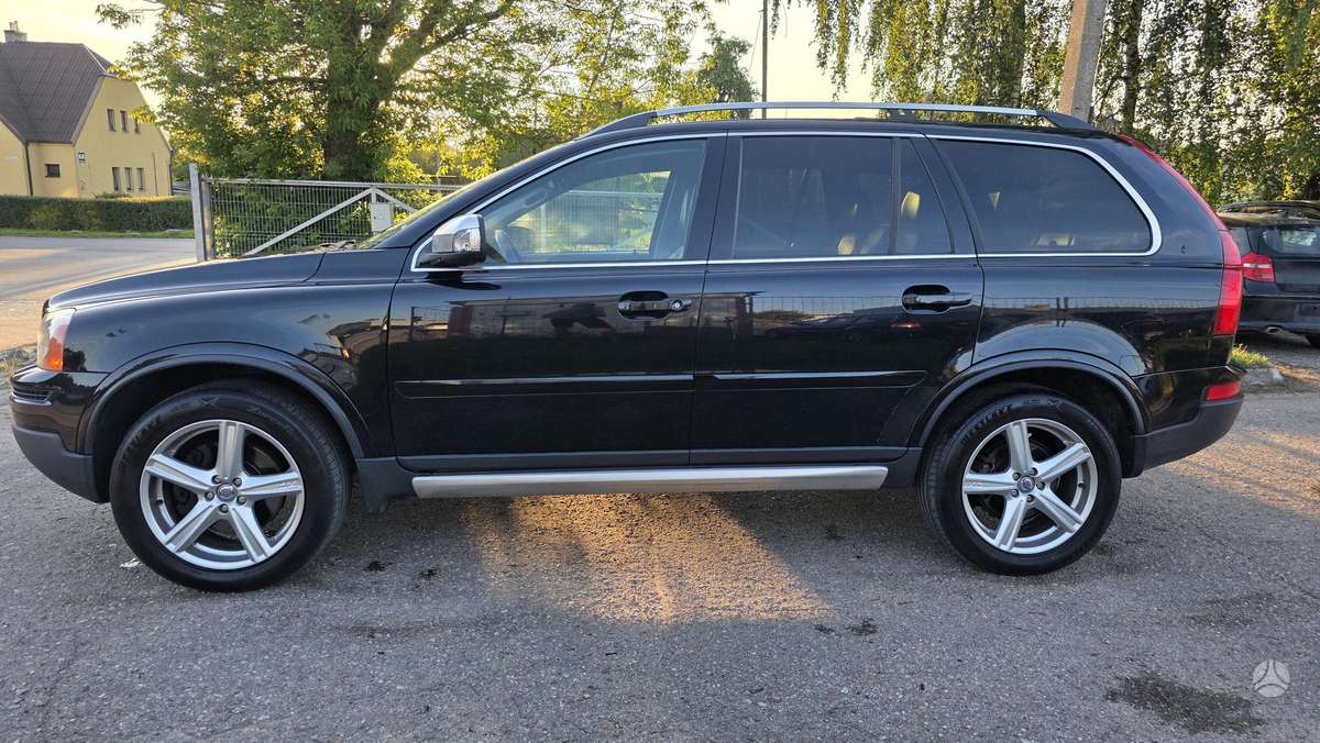 Volvo XC90 2009 — вигляд ззаду