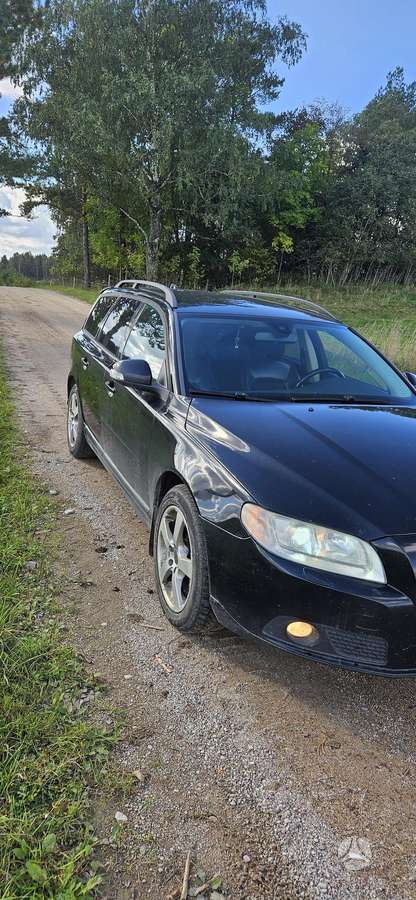 Volvo V70 2008 — photo 10