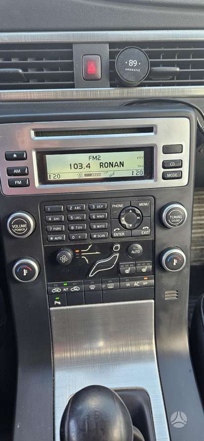 Volvo V70 2008 — photo 15