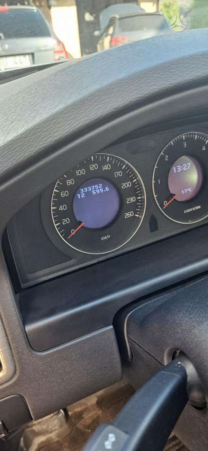 Volvo V70 2008 — photo 21