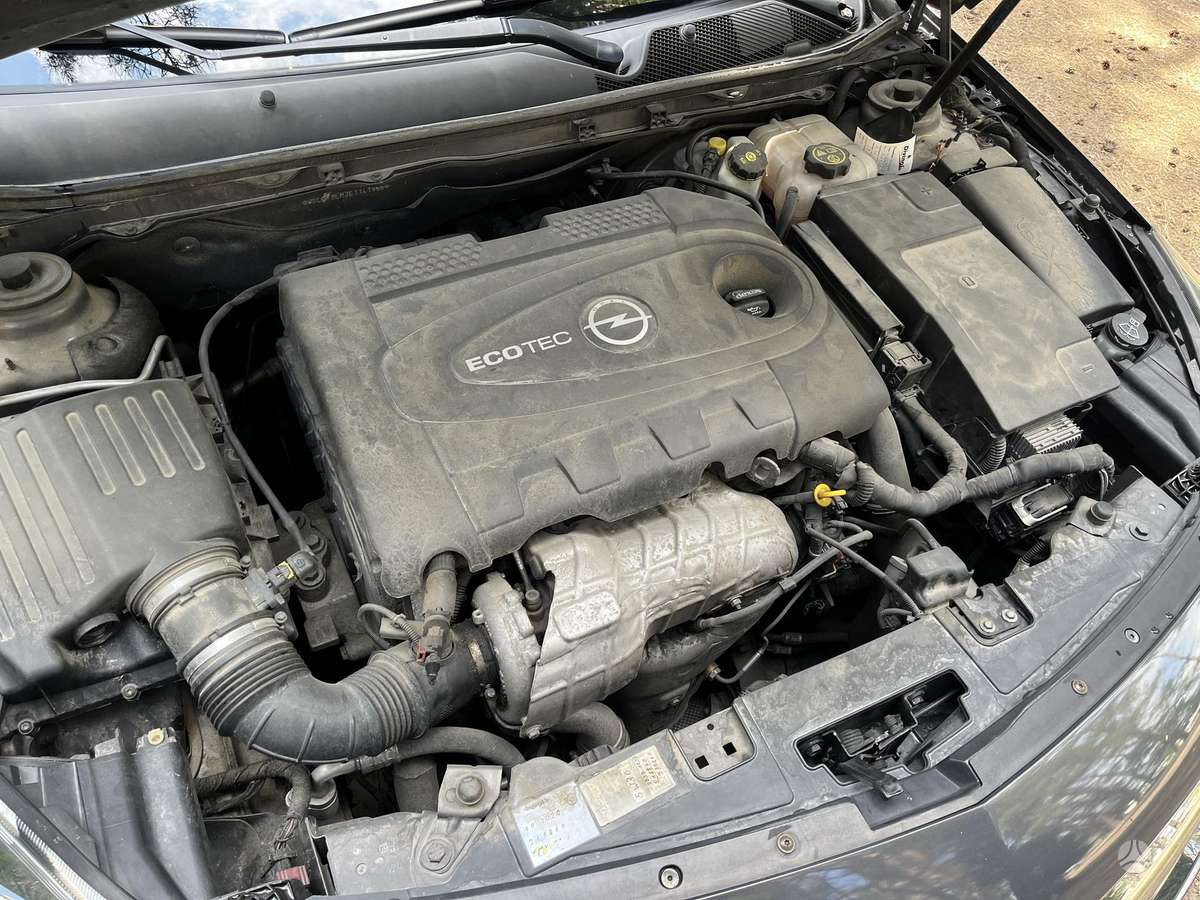 Opel Insignia 2014 — photo 14