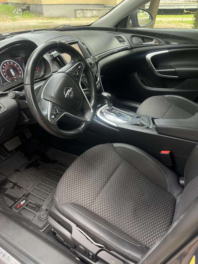 Opel Insignia 2014 — photo 9