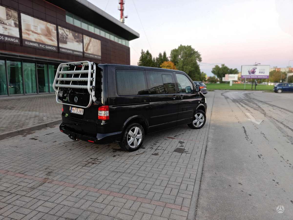 Volkswagen Multivan 2009 — двигун 2500 cm³, 174 HP (128kW)