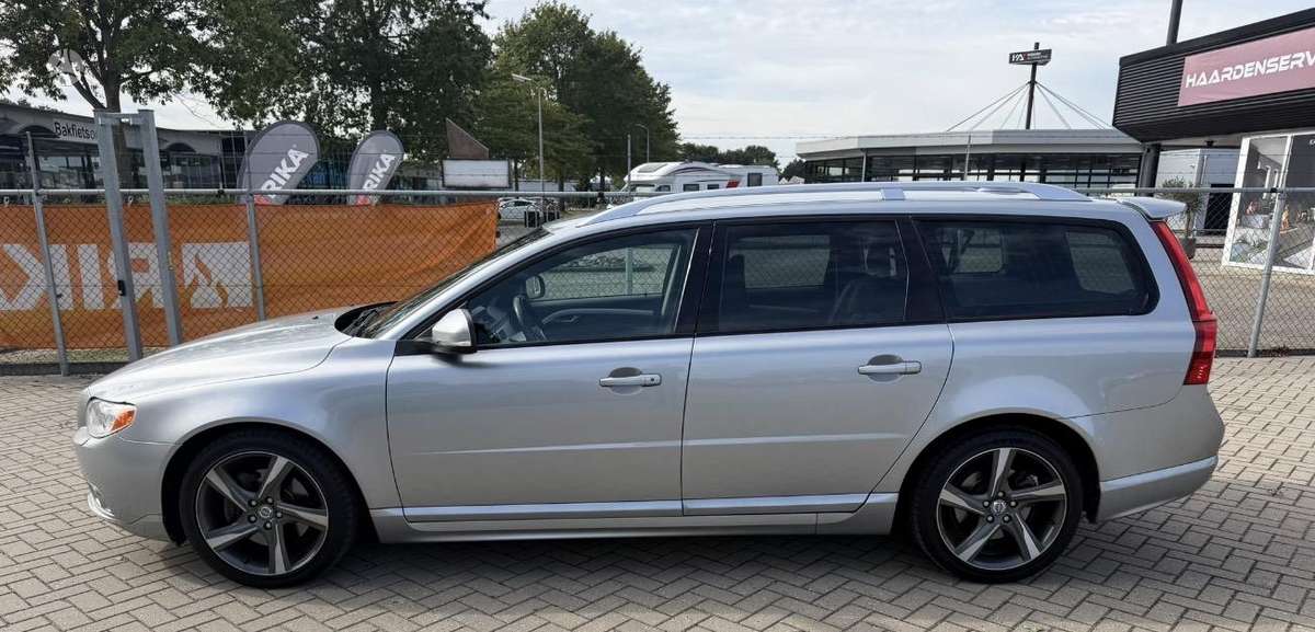 Volvo V70 2013 — photo 6