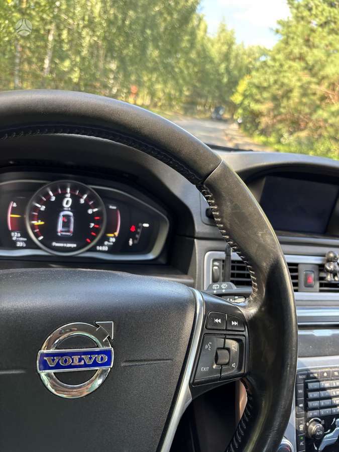 Volvo V70 2015 — photo 6