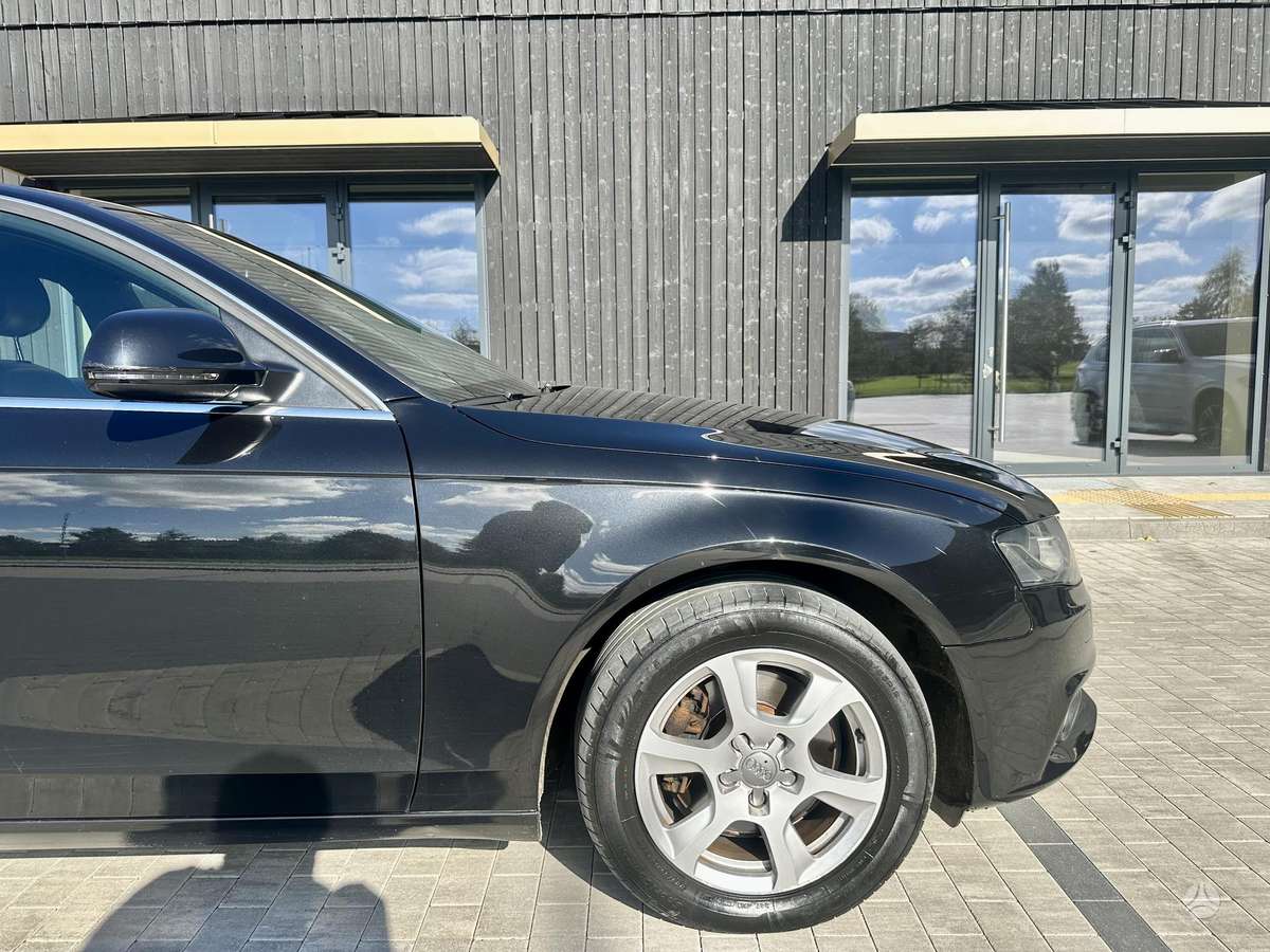 Audi A4 2008 — photo 12