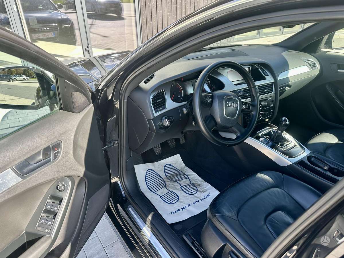 Audi A4 2008 — photo 13