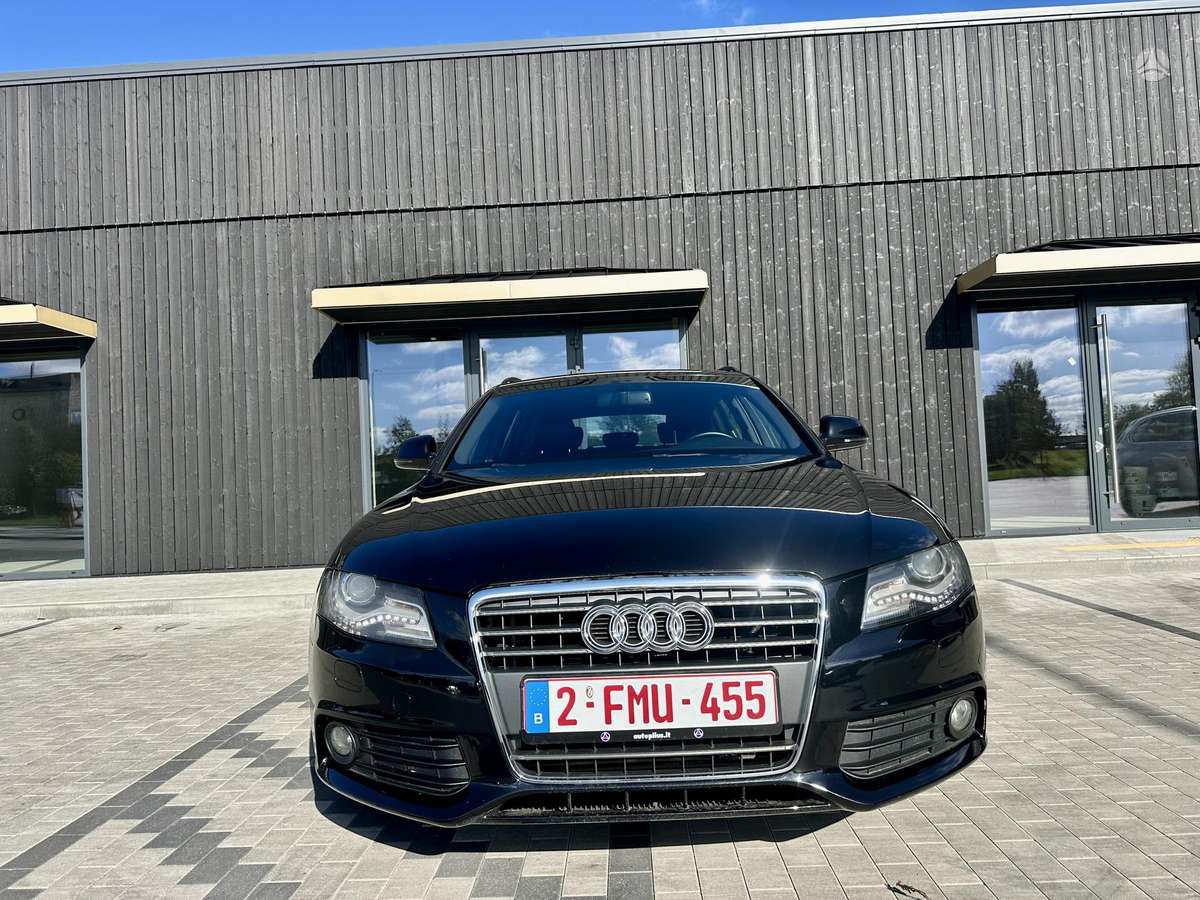 Audi A4 2008 — rear view