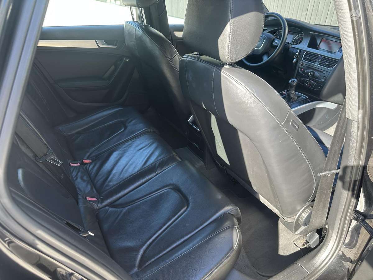 Audi A4 2008 — photo 22