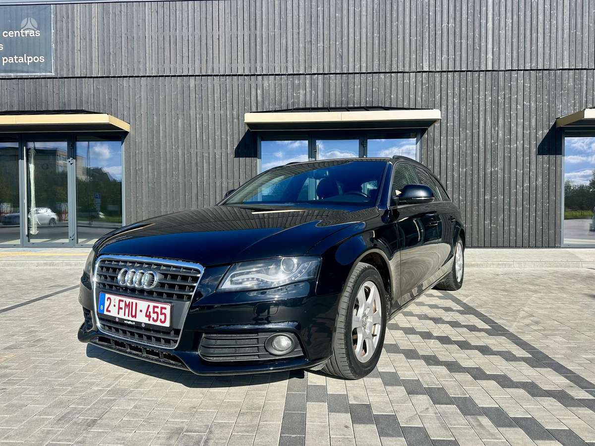 Audi A4 2008 — interior