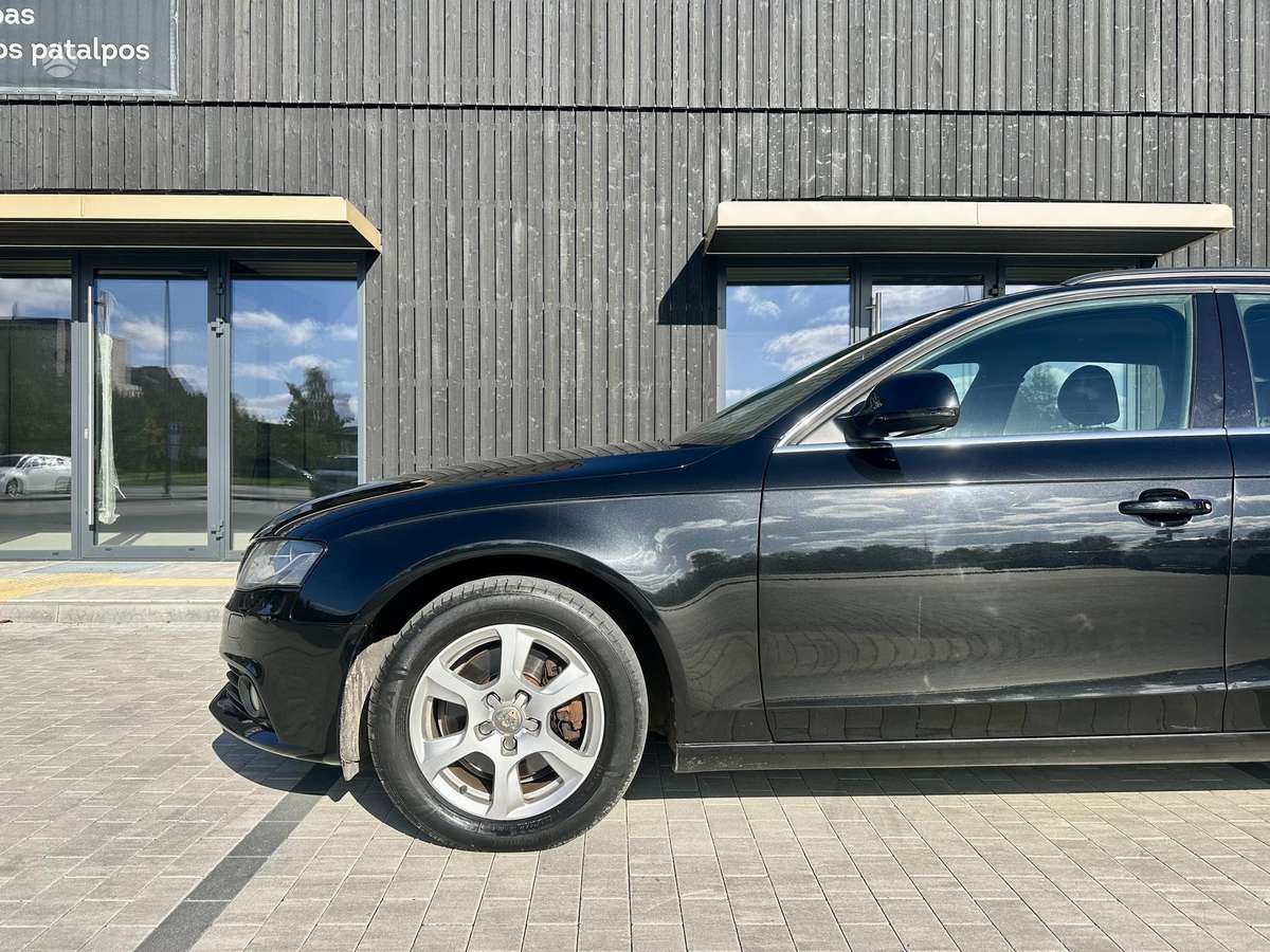 Audi A4 2008 — engine 1968 cm³, 143 HP (105kW)