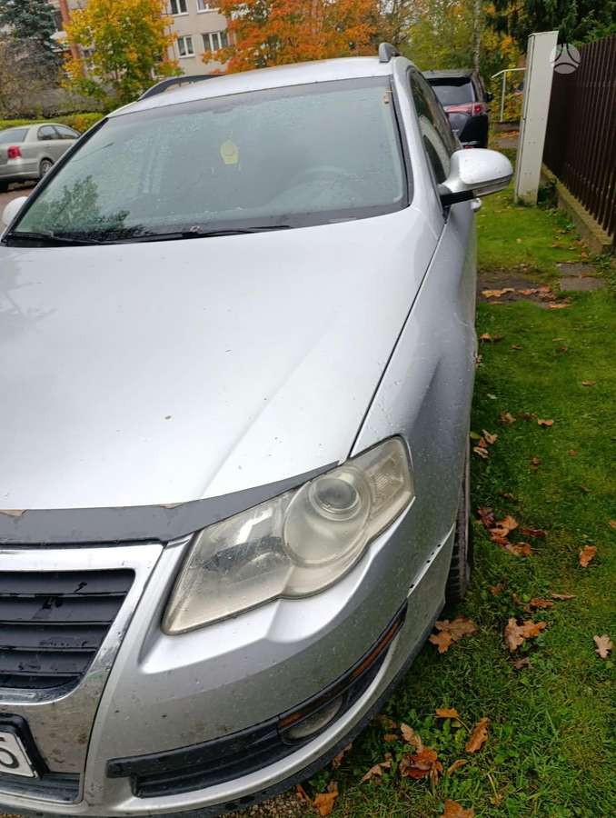 Volkswagen Passat 2006 — вигляд ззаду