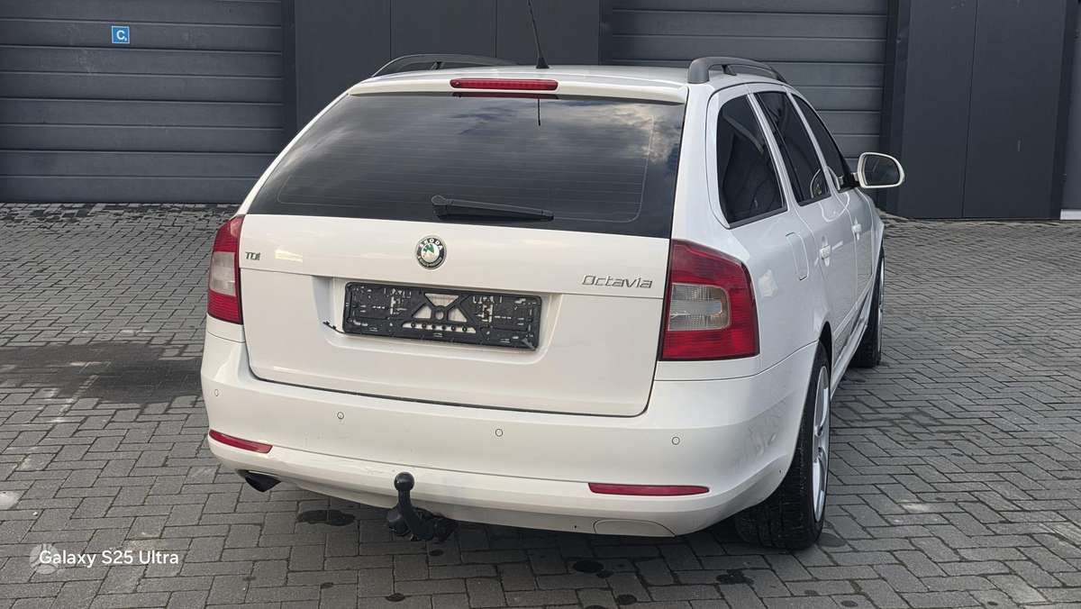 Skoda Octavia 2010 — photo 14