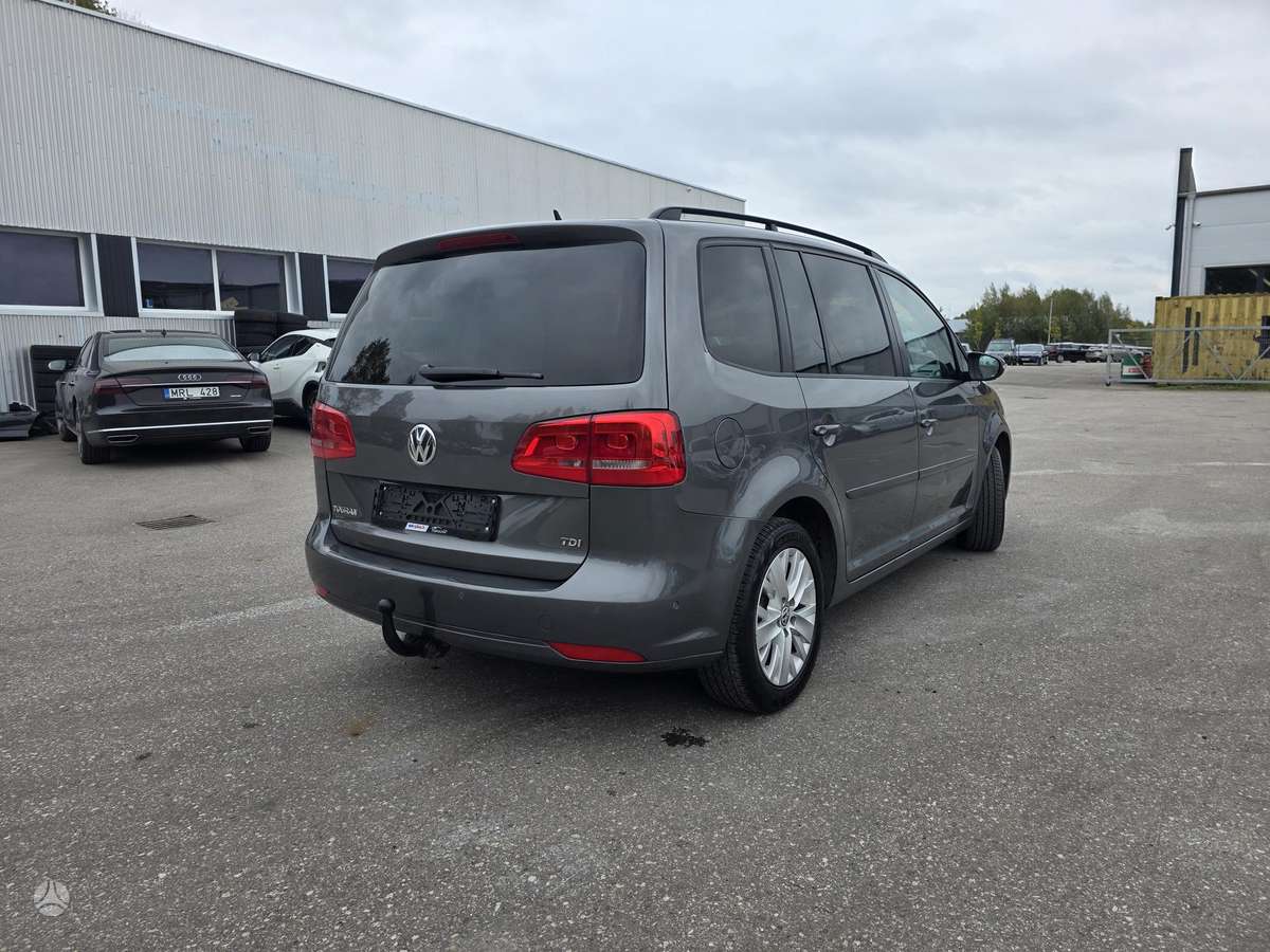 Volkswagen Touran 2014 — photo 7
