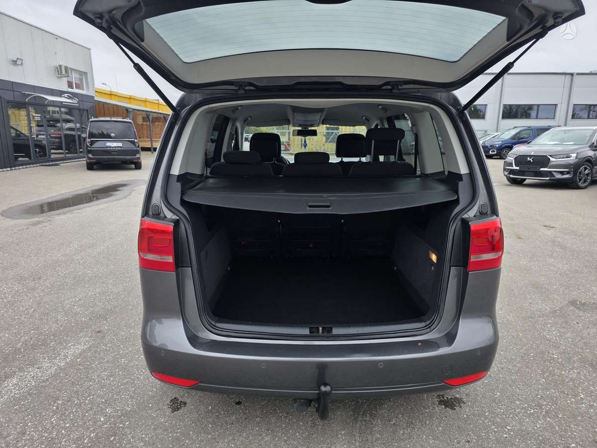 Volkswagen Touran 2014 — photo 9
