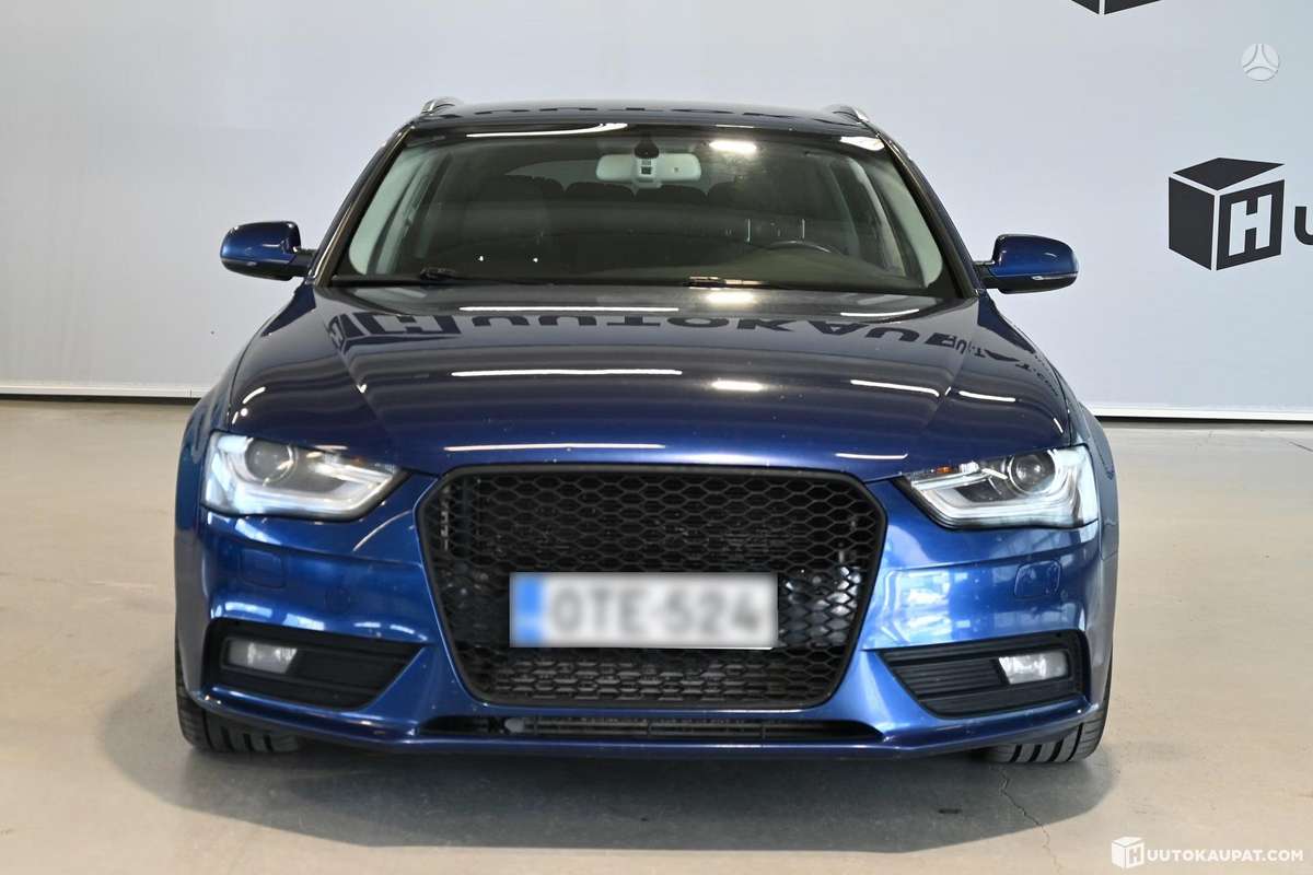 Audi A4 2013 — rear view