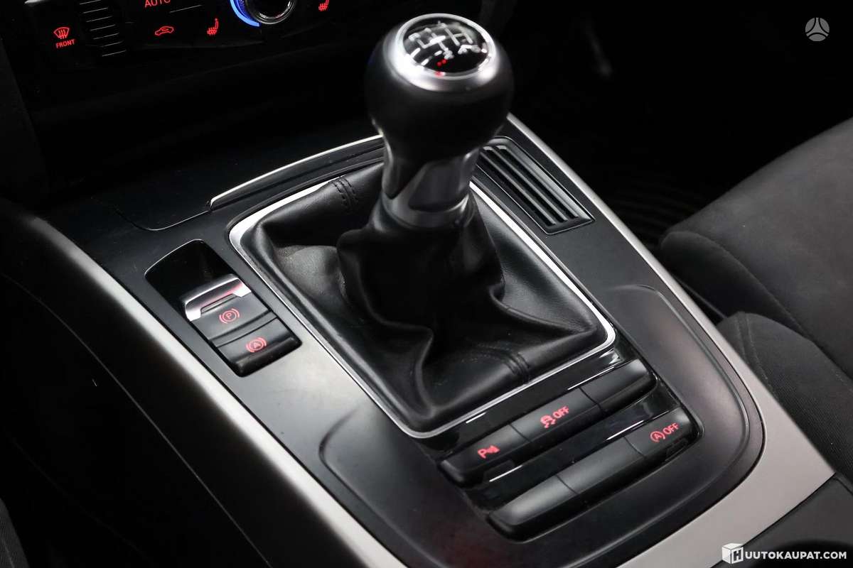 Audi A4 2013 — photo 23
