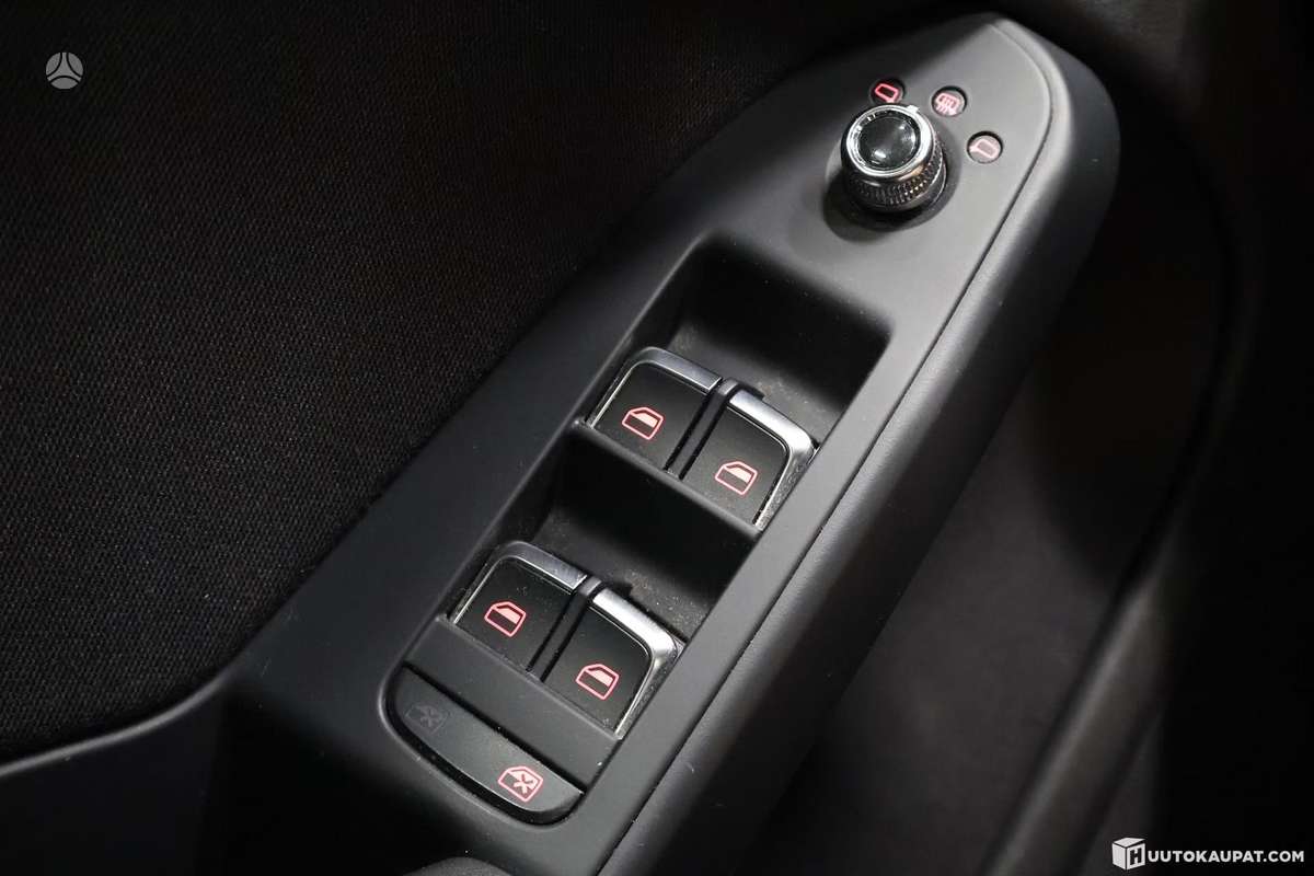 Audi A4 2013 — photo 24