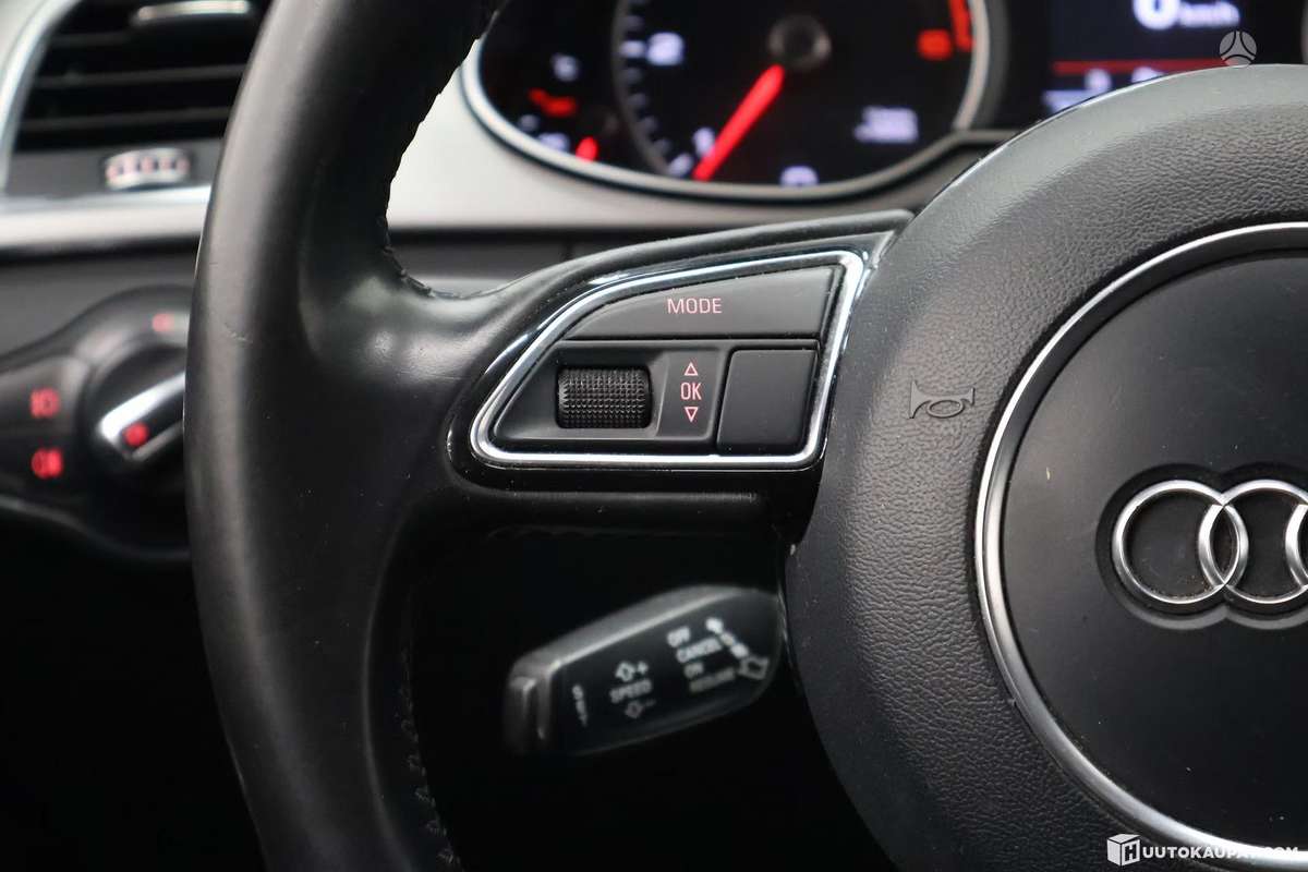 Audi A4 2013 — photo 26
