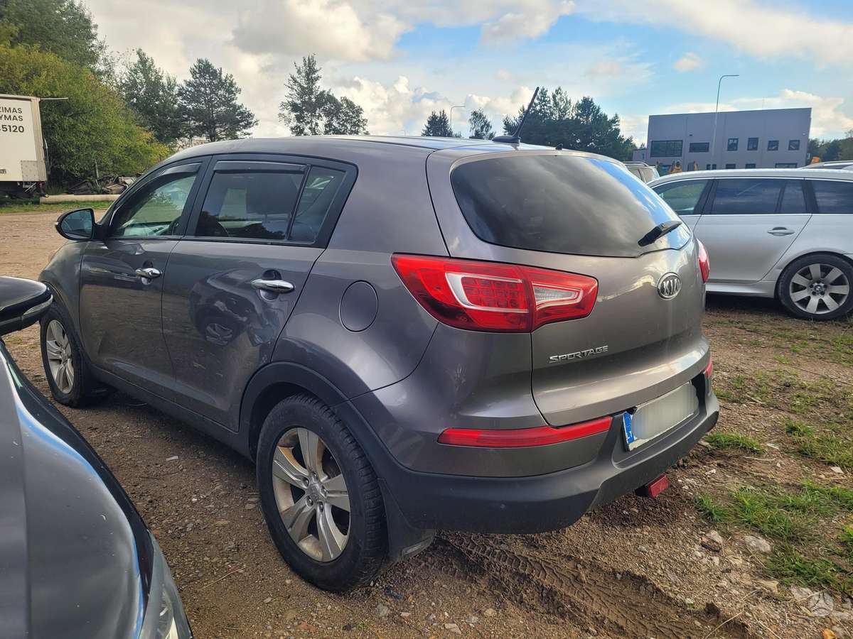 Kia Sportage 2013 — engine 2359 cm³, 175 HP (129kW)