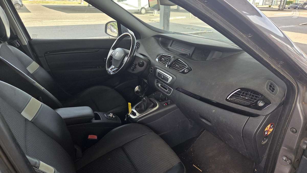 Renault Grand 2015 — photo 7