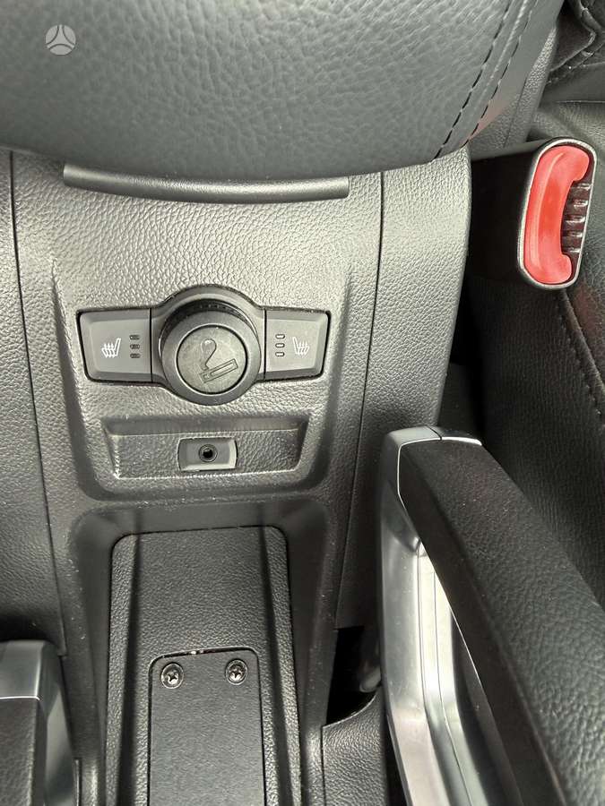 Opel Antara 2010 — photo 11